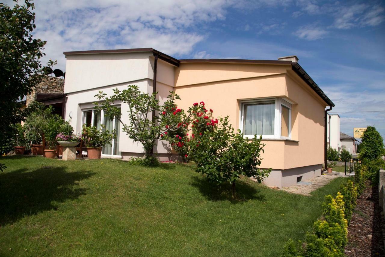 Gaestehaus Mariola Wulkaprodersdorf Exterior photo